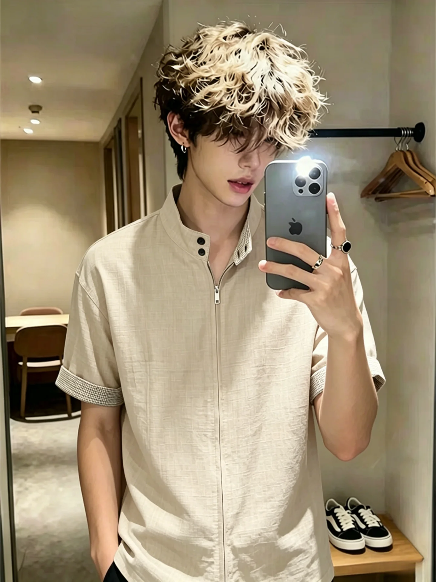 Men's Summer Short Sleeve Shirt Fake Two-Piece Ice Silk Checkered Pattern American Style Loose Fit Breathable Lightweight
Men's Summer Short Sleeve Shirt Fake Two-Piece Ice Silk Checkered Pattern American Style Loose Fit Breathable Lightweight