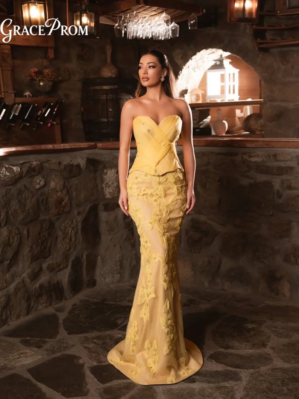 Romantic Yellow Sweetheart 3D Floral Lace Appliques Mesh Sweeping Train Party Dress Evening Gown For Wedding Guests فساتين سهرة
Romantic Yellow Sweetheart 3D Floral Lace Appliques Mesh Sweeping Train Party Dress Evening Gown For Wedding Guests فساتين سهرة