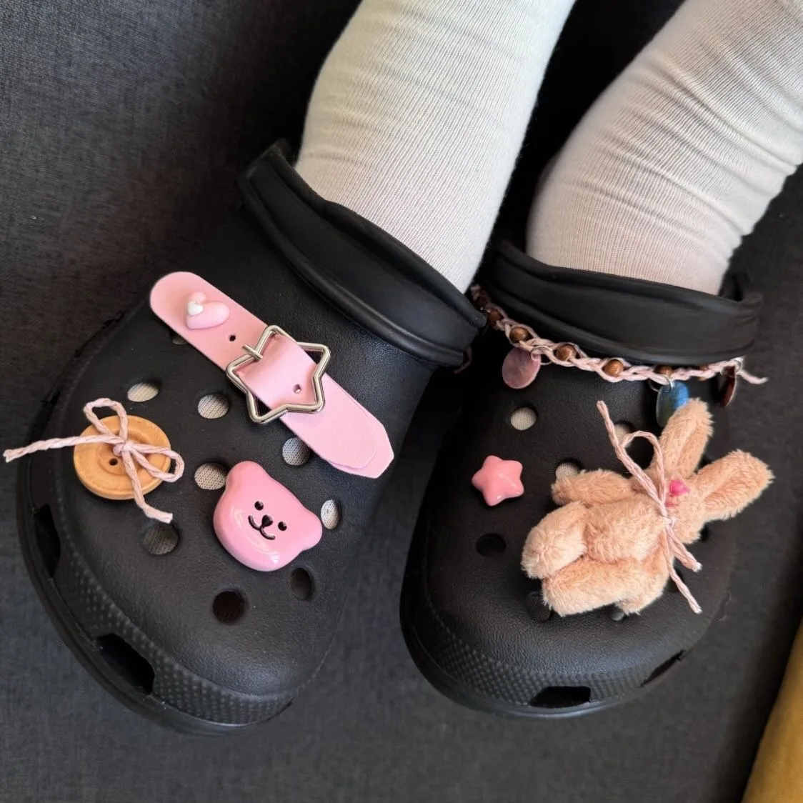 Shell Rabbit Series Lovely Adornment for Clogs Sandals Cute Charms for Crocs Ins Popular Footwear Decoration DIY Christmas Gift
Shell Rabbit Series Lovely Adornment for Clogs Sandals Cute Charms for Crocs Ins Popular Footwear Decoration DIY Christmas Gift