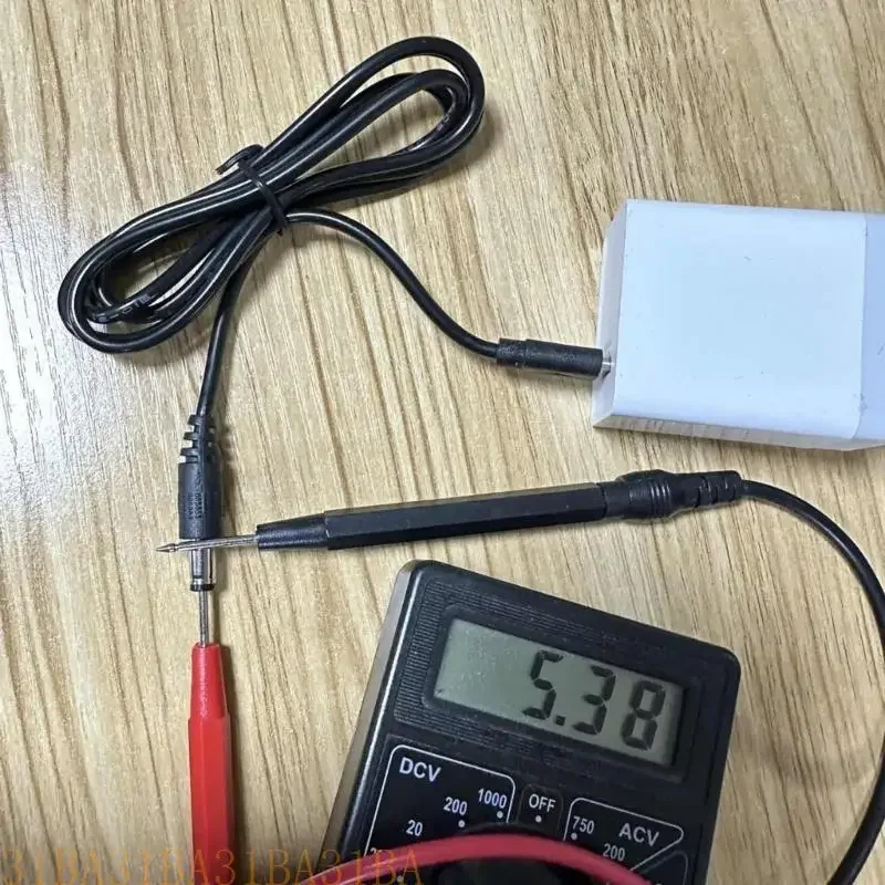 652F Type C to Power Cable Plug to 5.5 x 2.1mm Male 5V Charging Cable for Router Laptop Speaker Modem LED
652F Type C to Power Cable Plug to 5.5 x 2.1mm Male 5V Charging Cable for Router Laptop Speaker Modem LED