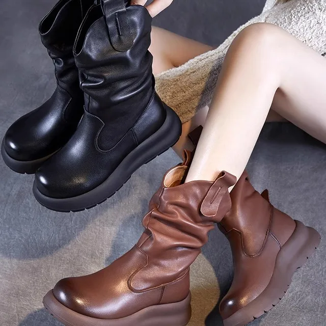 Genuine Leather Mid-Calf Folded Cowhide Women's Boots Winter Warm Lined Style Fashion Boots round Toe Wedge Heel
Genuine Leather Mid-Calf Folded Cowhide Women's Boots Winter Warm Lined Style Fashion Boots round Toe Wedge Heel
