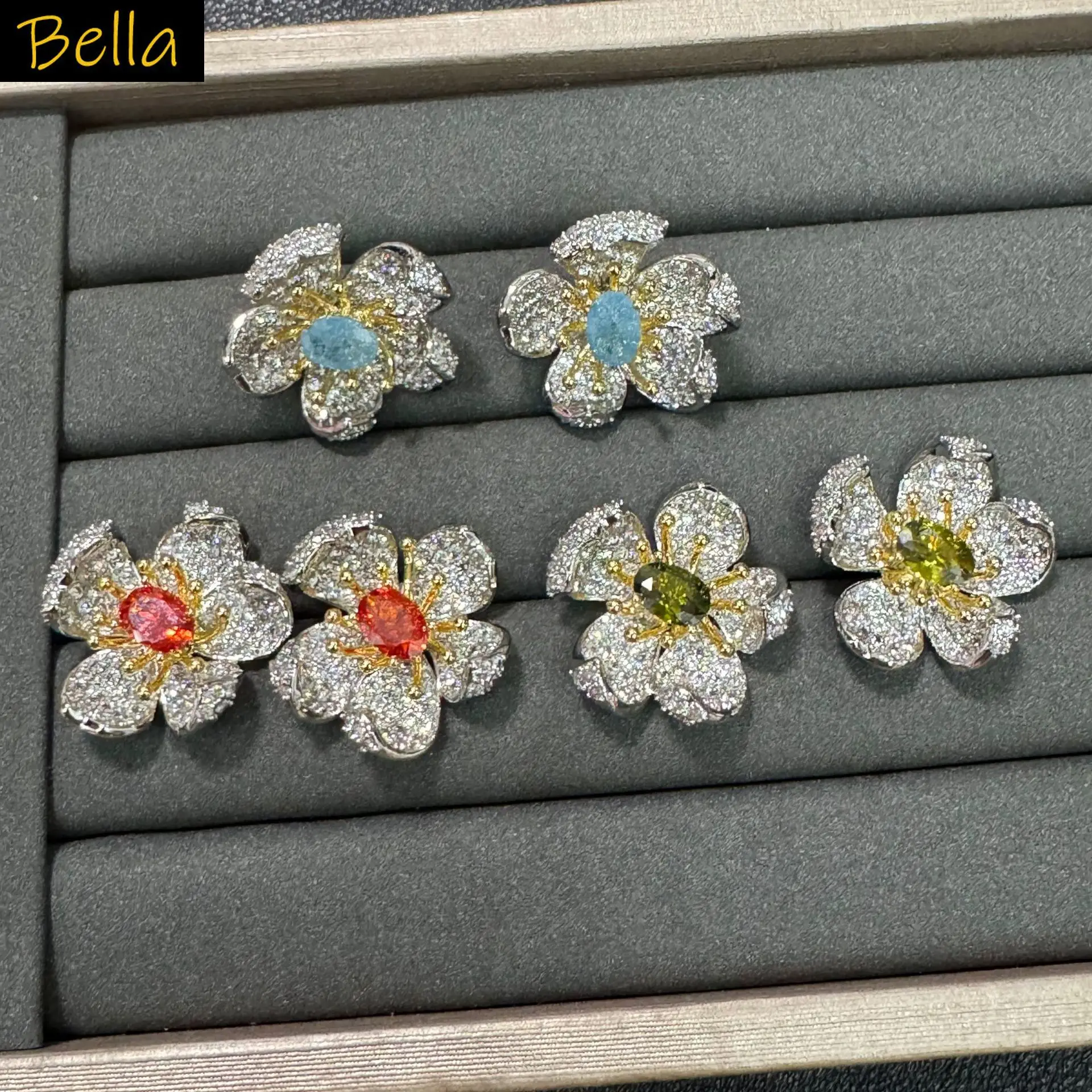 cubic zirconia flower stud earrings for women girls cute jewelry silver plated party female gift
cubic zirconia flower stud earrings for women girls cute jewelry silver plated party female gift