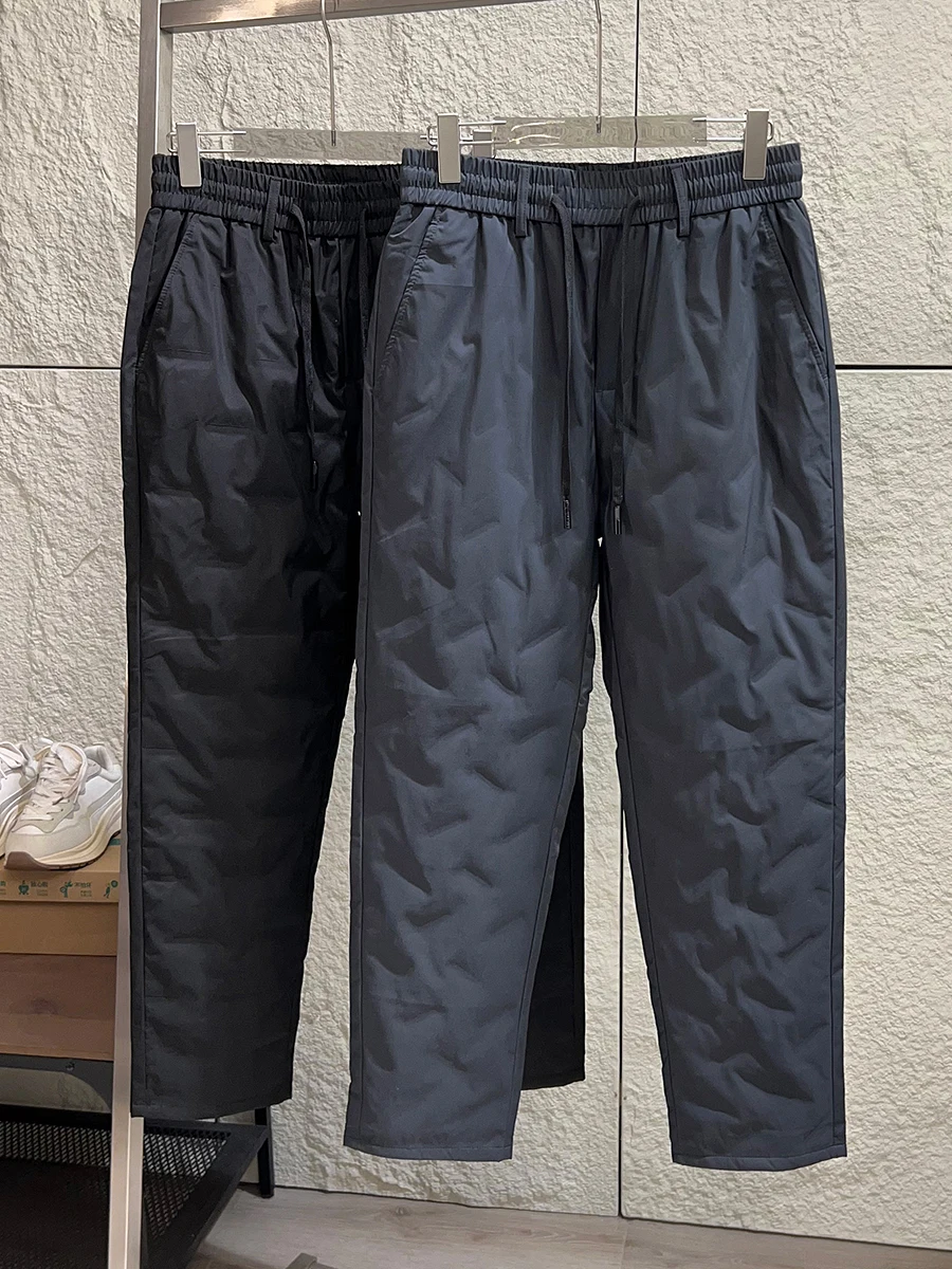 High-End Seamless down Trousers Men's Outdoor Waterproof Lightweight Warm Straight Leg Duck down Pants Fashionable Autumn Winter
High-End Seamless down Trousers Men's Outdoor Waterproof Lightweight Warm Straight Leg Duck down Pants Fashionable Autumn Winter