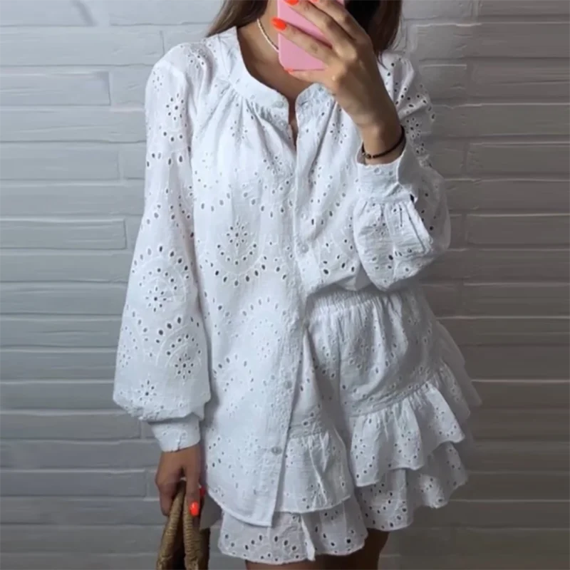 Красивый весенне-летний жаккардовый женский костюм из двух предметов с круглым вырезом и шортами, простой однотонный свободный пляжный костюм с длинными рукавами
Красивый весенне-летний жаккардовый женский костюм из двух предметов с круглым вырезом и шортами, простой однотонный свободный пляжный костюм с длинными рукавами