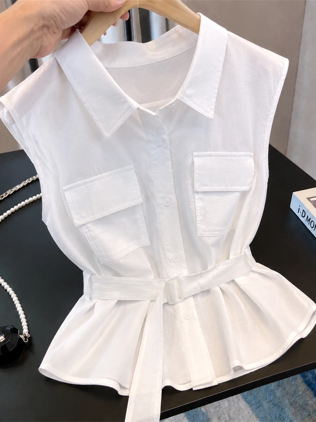 Korean Style Versatile Commute Sleeveless Shirt Collared Belted Waist in Summer for Women Fashionable Top Poetic Lin Brand
Korean Style Versatile Commute Sleeveless Shirt Collared Belted Waist in Summer for Women Fashionable Top Poetic Lin Brand