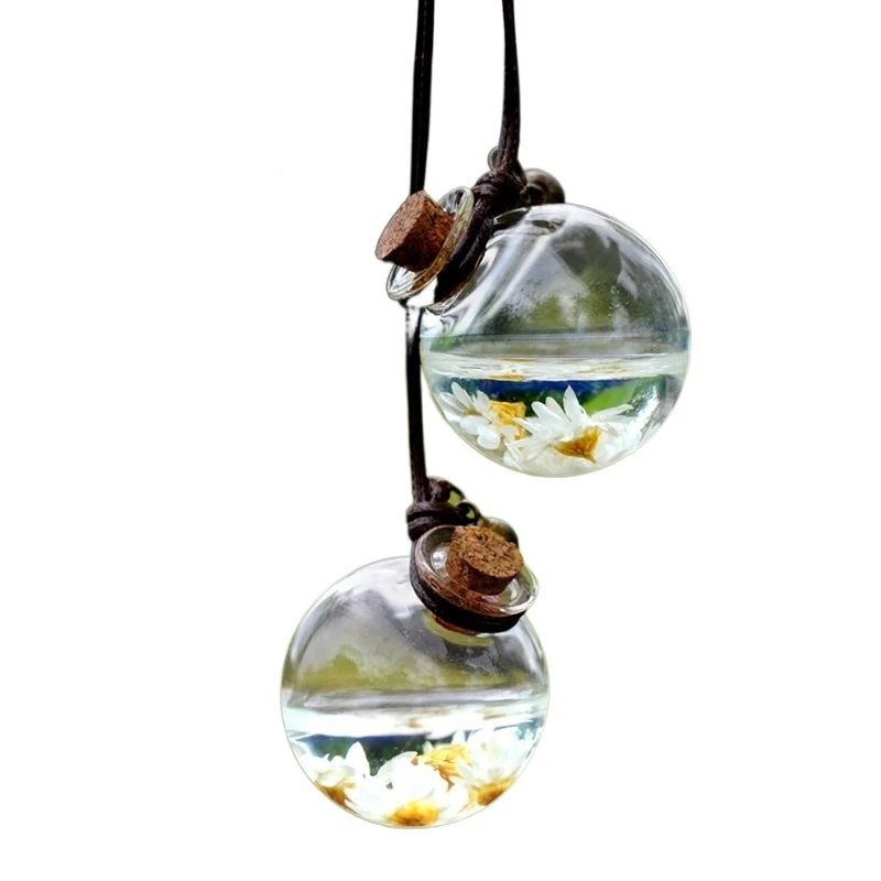 50PCS 5ml Empty Cars Perfume Bottle with dried flower Glass Bottles Car Hanging Air Freshener Ornament Pendant
50PCS 5ml Empty Cars Perfume Bottle with dried flower Glass Bottles Car Hanging Air Freshener Ornament Pendant
