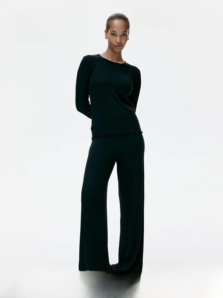 H&M Women's Fleece Lined Sleepwear Set 1295408 Comfortable Long Sleeve Nightgown for Younger Women And Middle Aged Women
H&M Women's Fleece Lined Sleepwear Set 1295408 Comfortable Long Sleeve Nightgown for Younger Women And Middle Aged Women