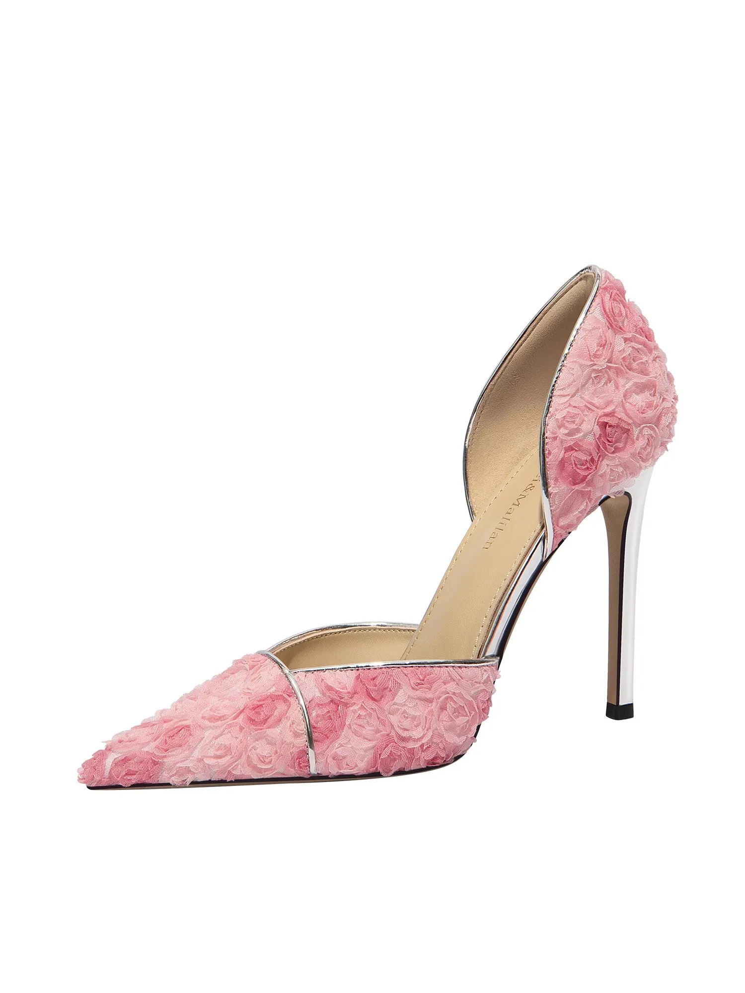 Spring and summer new pointed hollow lace low-heeled shoes thin high-heeled banquet dress large size small size women's sandals
Spring and summer new pointed hollow lace low-heeled shoes thin high-heeled banquet dress large size small size women's sandals