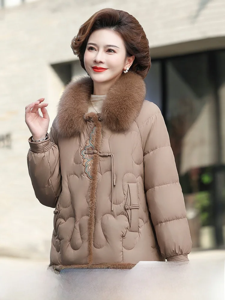 Новая женская укороченная пуховая куртка Snow Flng 2026 с меховым воротником и вышивкой, модная, удобная для повседневной носки, ветрозащитная
Новая женская укороченная пуховая куртка Snow Flng 2026 с меховым воротником и вышивкой, модная, удобная для повседневной носки, ветрозащитная