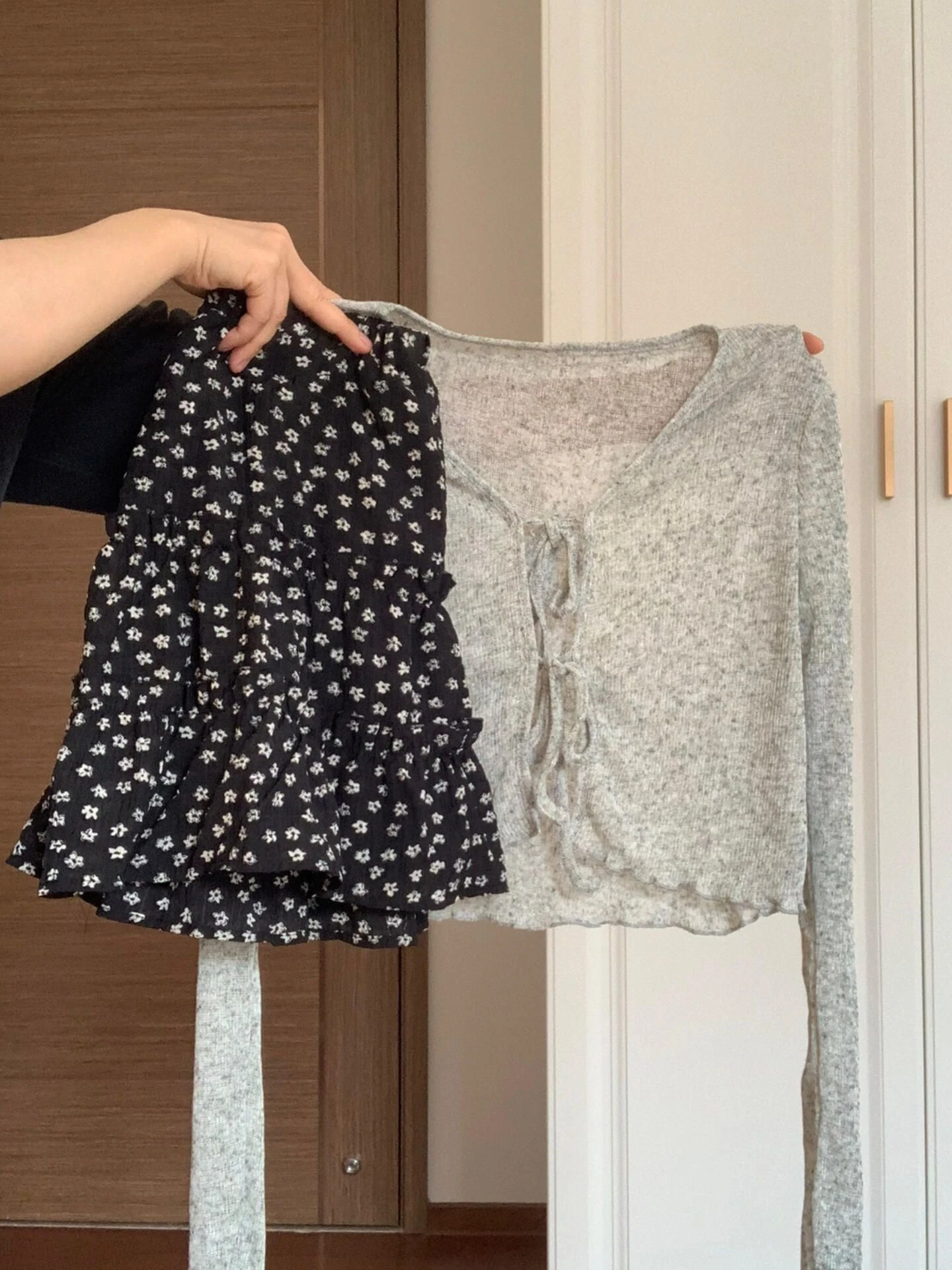 Floral Half Skirt Cake Skirt Women's Spring Summer Versatile Knitted Top Stylish Ageless Whole Set Matching Two Piece Set
Floral Half Skirt Cake Skirt Women's Spring Summer Versatile Knitted Top Stylish Ageless Whole Set Matching Two Piece Set