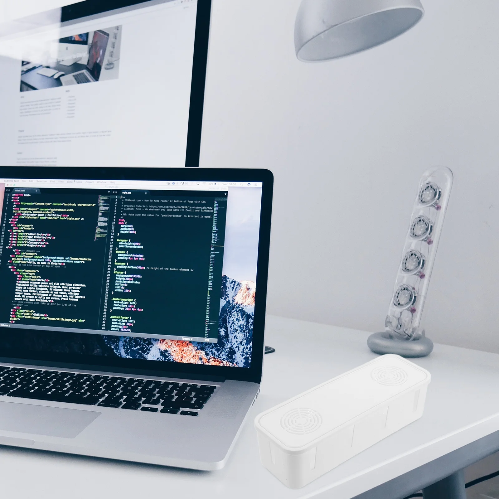 2Pcs Cable Storage Cord Organizer Scratch Resistant Wire Holder with Dustproof Lid for Home Office Wire Organizer
2Pcs Cable Storage Cord Organizer Scratch Resistant Wire Holder with Dustproof Lid for Home Office Wire Organizer