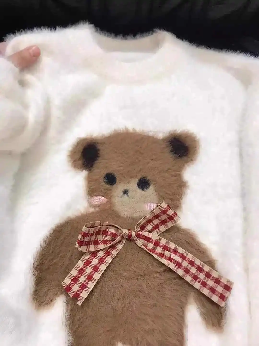 Women White Mohair Pullover Sweater Harajuku Long Sleeves O-Neck Cute Bear Sweaters 90s Vintage Y2k 2000s Cutecore Clothes 2025
Women White Mohair Pullover Sweater Harajuku Long Sleeves O-Neck Cute Bear Sweaters 90s Vintage Y2k 2000s Cutecore Clothes 2025