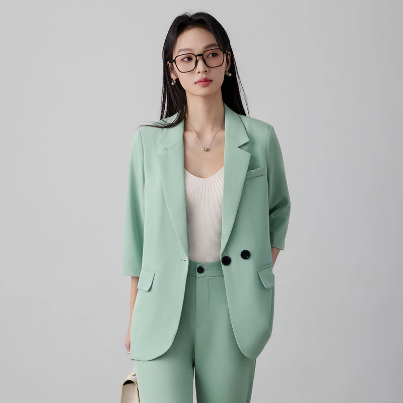 New high-end women's professional suit set with mid-sleeves, casual and loose-fitting, suitable for commuting and job interviews
New high-end women's professional suit set with mid-sleeves, casual and loose-fitting, suitable for commuting and job interviews