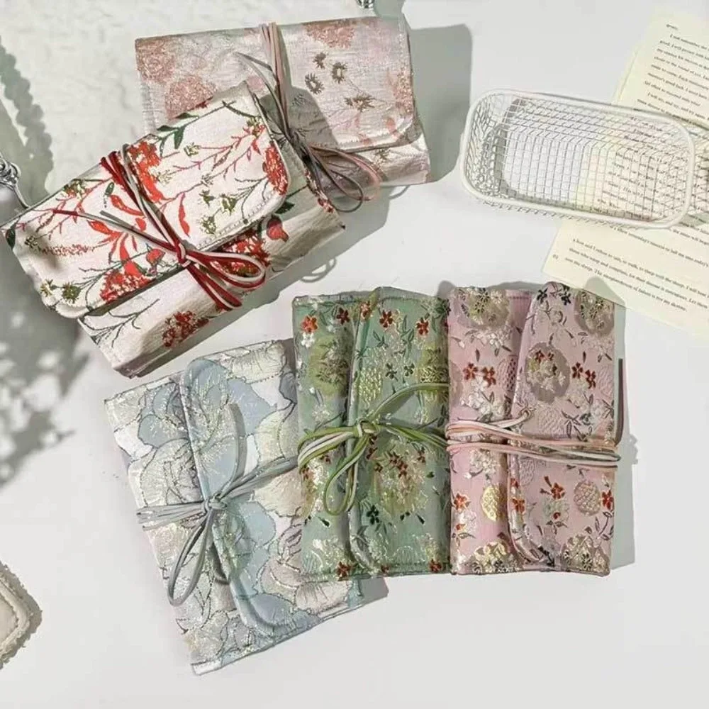 Portable Retro A6 Loose-leaf Diary Chinese Style Cloth Cover Scrapbook Binder with 90 Sheets Inner Page Binder Notepad for Girls
Portable Retro A6 Loose-leaf Diary Chinese Style Cloth Cover Scrapbook Binder with 90 Sheets Inner Page Binder Notepad for Girls