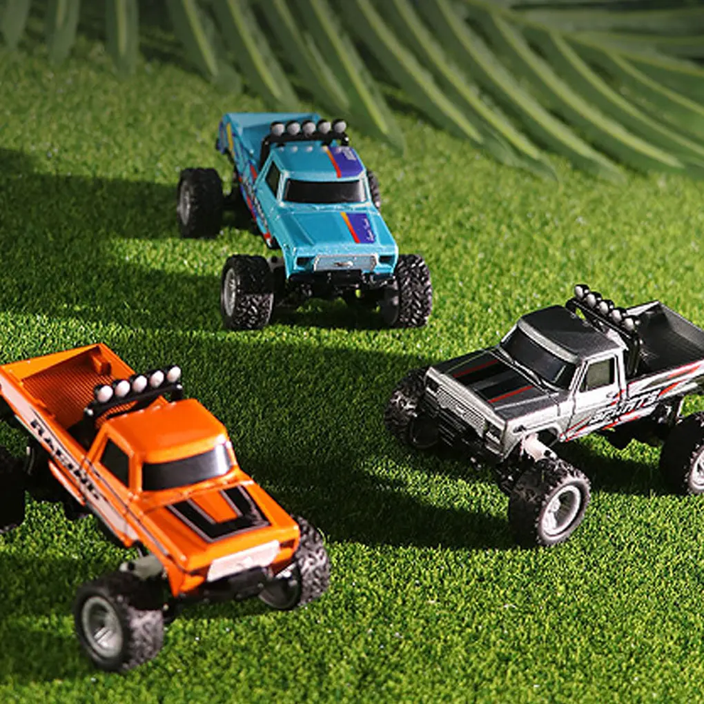 1/64 Mini Remote Control Car Monster Truck Off-road Bigfoot Speed RC Car Alloy Cool Lights Shock Absorption Children's Toys Gift
1/64 Mini Remote Control Car Monster Truck Off-road Bigfoot Speed RC Car Alloy Cool Lights Shock Absorption Children's Toys Gift