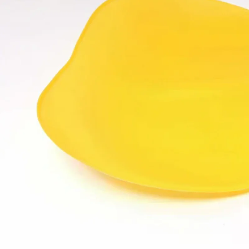 1Pc Children's Snowboard Grass Ski Board Outdoor Sports Ice and Snow Universal Kids Skiing Sled Board Winter Play Toy Accessory
1Pc Children's Snowboard Grass Ski Board Outdoor Sports Ice and Snow Universal Kids Skiing Sled Board Winter Play Toy Accessory