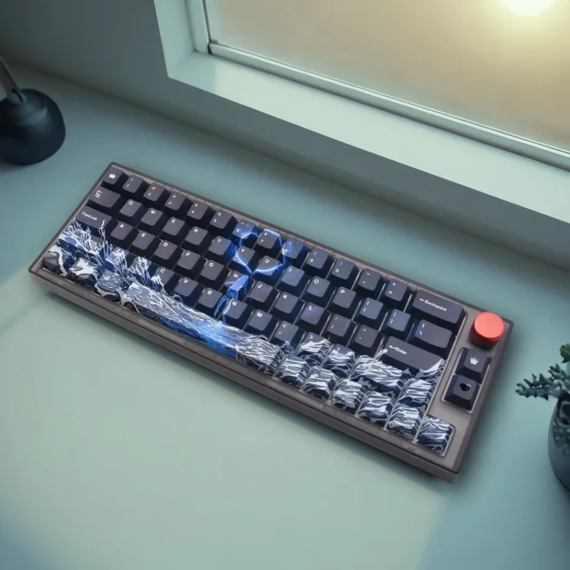 Blue queen purple queen keycap hot sublimation pbt five-sided original factory
Blue queen purple queen keycap hot sublimation pbt five-sided original factory