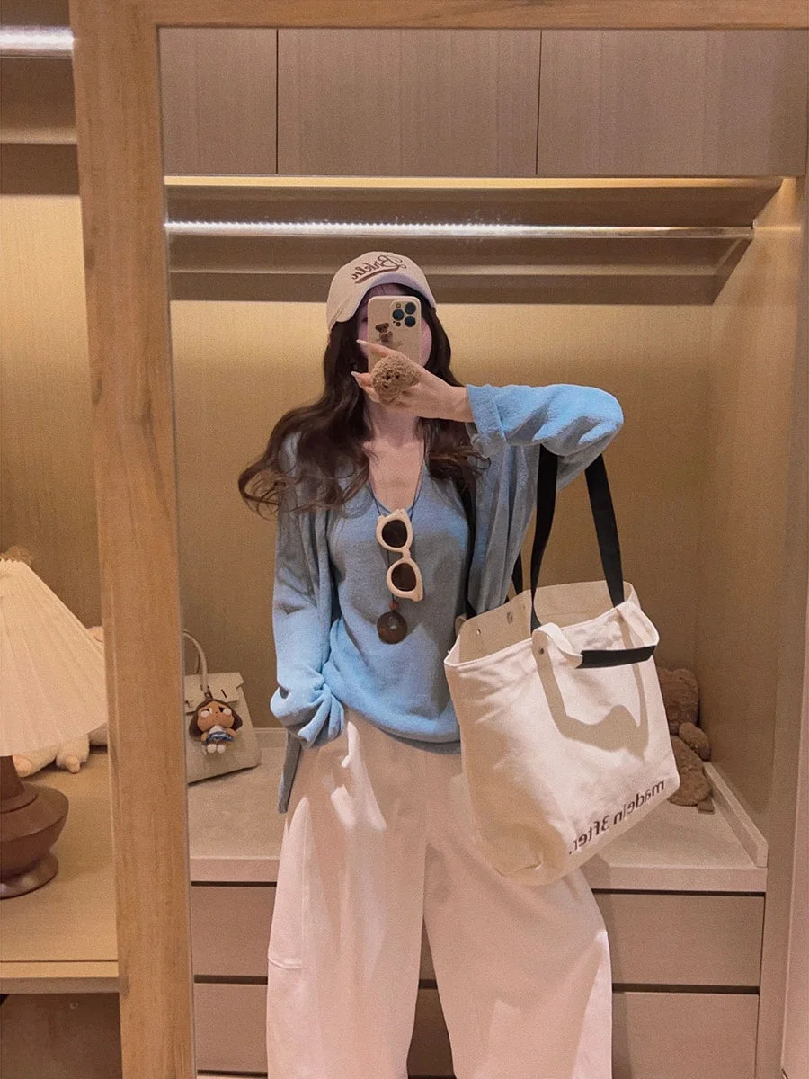 Yukiss Blue Knitted Open Cardigan Vest Women Summer Loose Breathable Versatile Knitted Top Casual Style Long Sleeve round Neck
Yukiss Blue Knitted Open Cardigan Vest Women Summer Loose Breathable Versatile Knitted Top Casual Style Long Sleeve round Neck