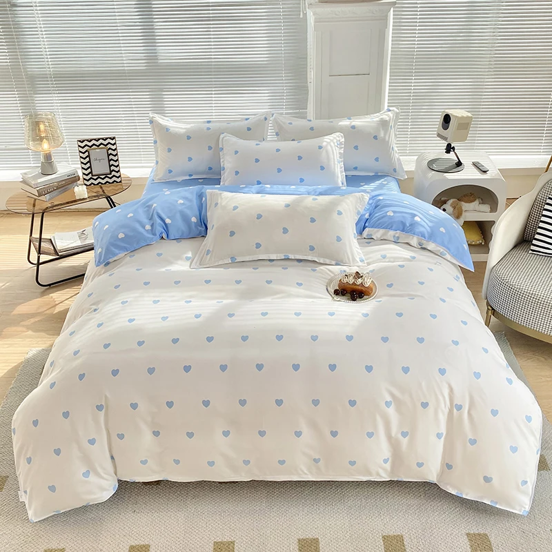 4PC Fresh Blue Heart Color-block Bedding Set, Soft Breathable All-season Bedding for Refreshing Bedrooms & Homestays
4PC Fresh Blue Heart Color-block Bedding Set, Soft Breathable All-season Bedding for Refreshing Bedrooms & Homestays