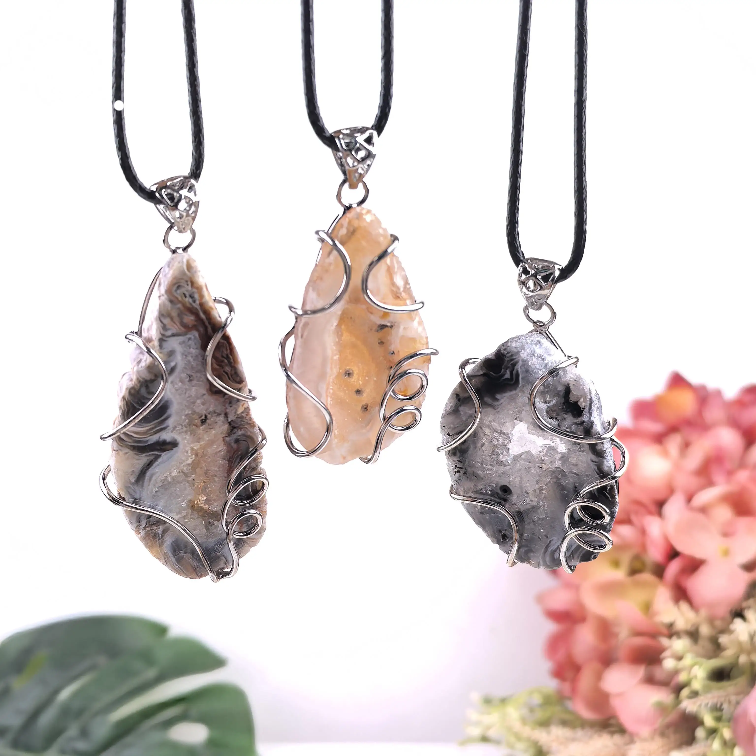 Silver Wire Wrap Geode Slice Pendants Necklace,Natural Quartz Drusy Druzy Slab Charms Chains Women Fashion Boho Jewelry,QC3430
Silver Wire Wrap Geode Slice Pendants Necklace,Natural Quartz Drusy Druzy Slab Charms Chains Women Fashion Boho Jewelry,QC3430