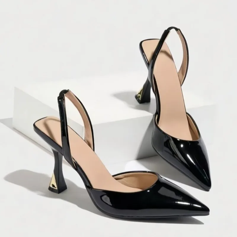Temperament Patent Leather Pumps Summer Pointed Toe Slip Strap Stiletto Sandals
Temperament Patent Leather Pumps Summer Pointed Toe Slip Strap Stiletto Sandals