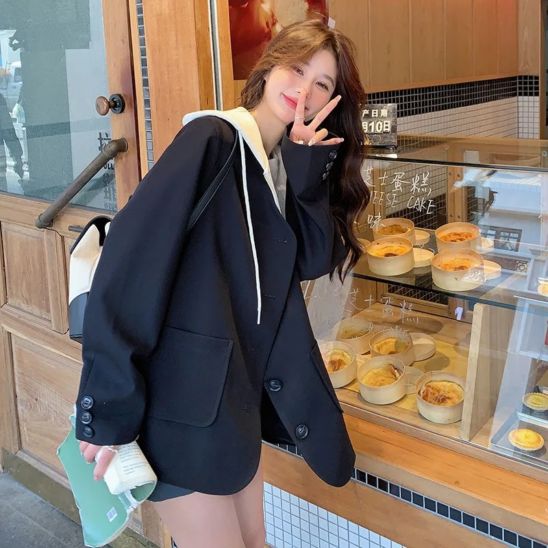 SuperAen 2026 Autumn New Korean Style Black and Gray Patchwork Hooded Drawstring Fashion High Street Suit Jacket Top
SuperAen 2026 Autumn New Korean Style Black and Gray Patchwork Hooded Drawstring Fashion High Street Suit Jacket Top