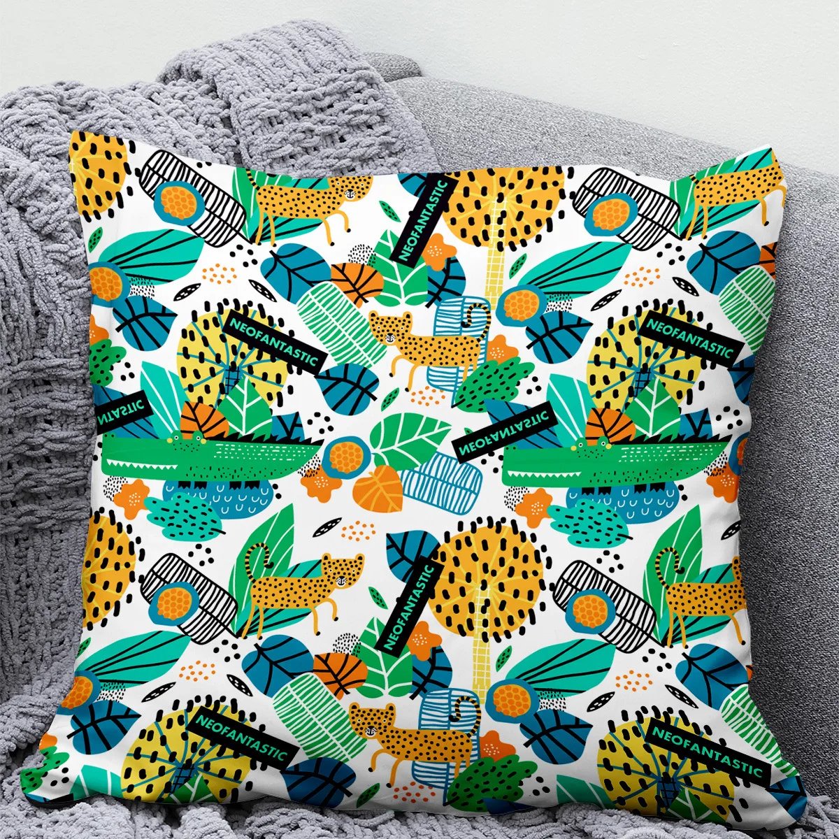 Christmas Throw Pillow Cover Cartoon Print Sofa Cushion Cover Bedroom Cushion
Christmas Throw Pillow Cover Cartoon Print Sofa Cushion Cover Bedroom Cushion