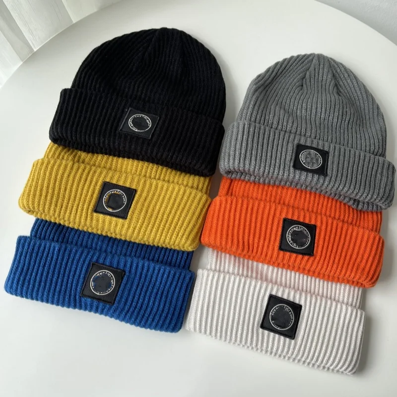 Knitted Woolen Hat for Men And Women Winter Cold Hat Casual Style round Top No Brim Knit Cotton Stripe Pattern Youth Fashion
Knitted Woolen Hat for Men And Women Winter Cold Hat Casual Style round Top No Brim Knit Cotton Stripe Pattern Youth Fashion