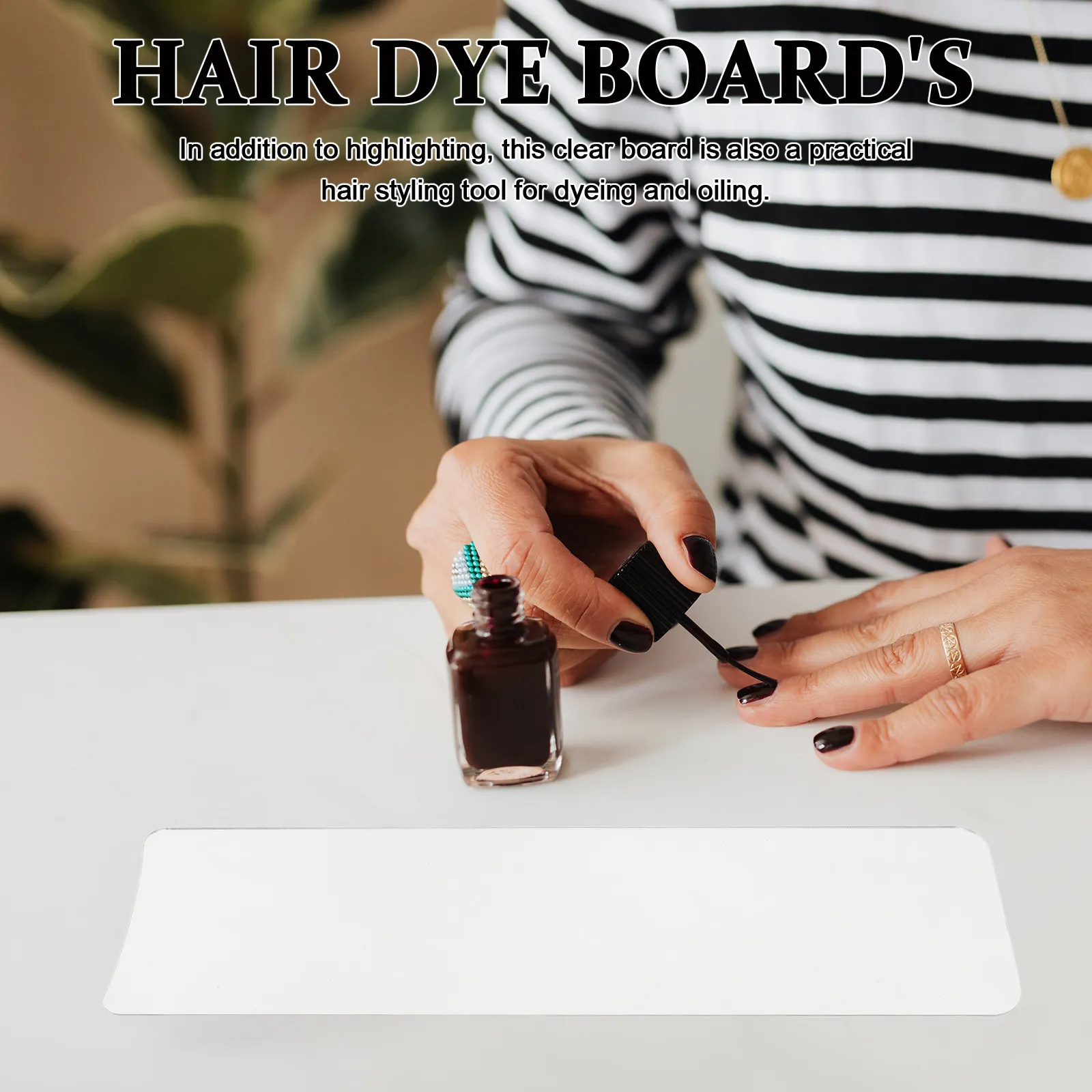 Transparent Highlighting Board Hair Dye Paddle for Long Hair Foiling Coloring Board No Tooth Design Easy Grip Non Slip Styling
Transparent Highlighting Board Hair Dye Paddle for Long Hair Foiling Coloring Board No Tooth Design Easy Grip Non Slip Styling