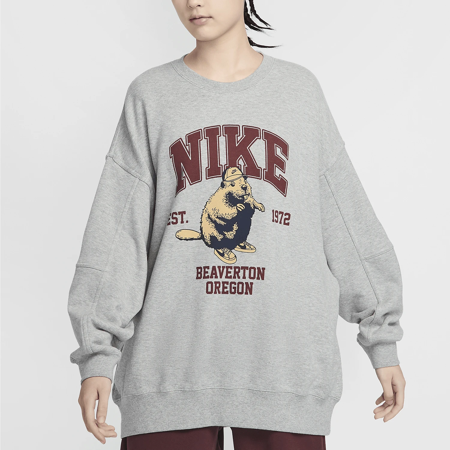 Официальная спортивная женская толстовка Nike с круглым вырезом и принтом HV1742-063
Официальная спортивная женская толстовка Nike с круглым вырезом и принтом HV1742-063