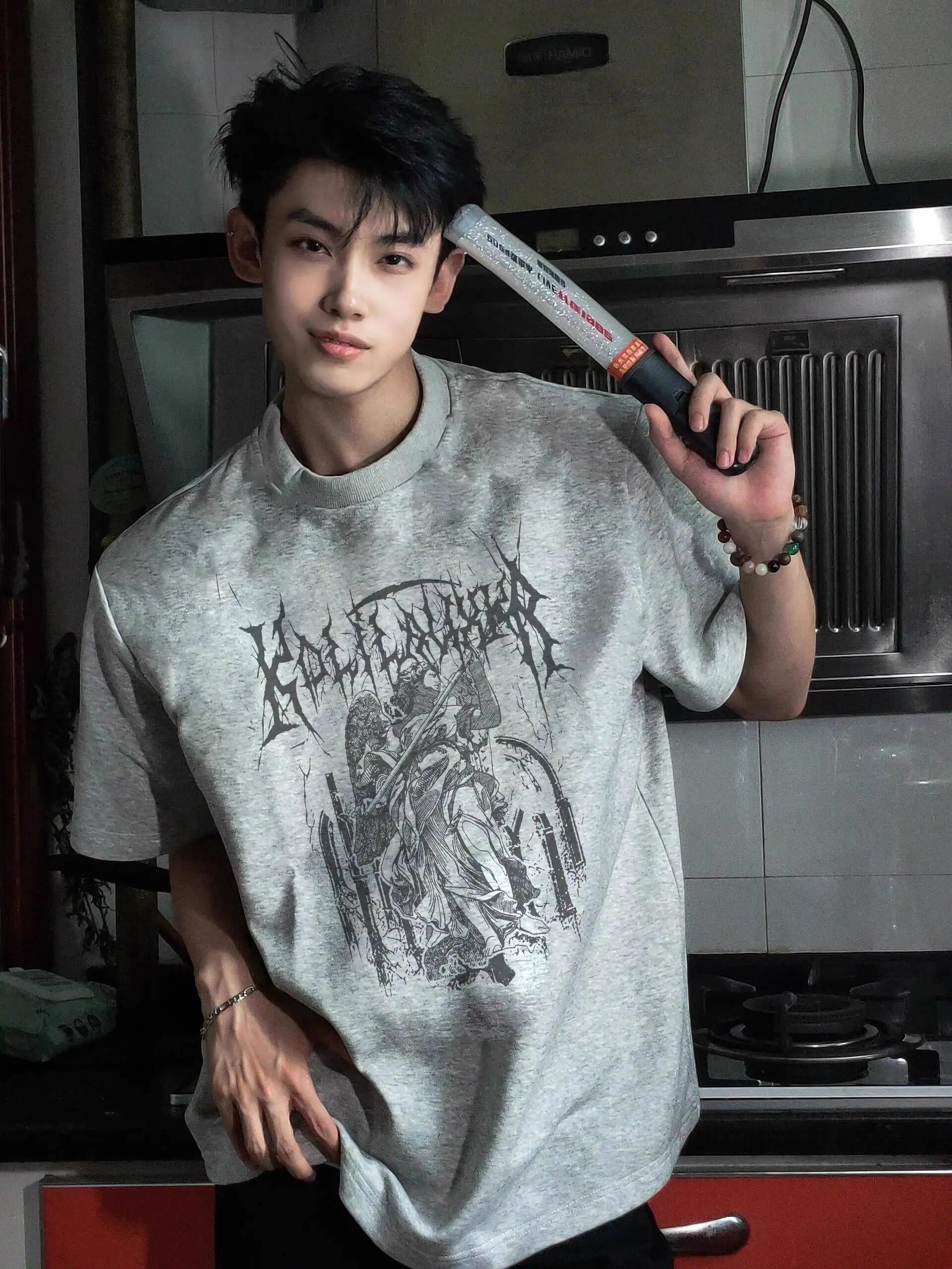 Man Short Sleeve T-shirt 2026 New Summer American High Street T Shirt Men's Cotton Loose Top With Scythe Angel Print T-shirt
Man Short Sleeve T-shirt 2026 New Summer American High Street T Shirt Men's Cotton Loose Top With Scythe Angel Print T-shirt