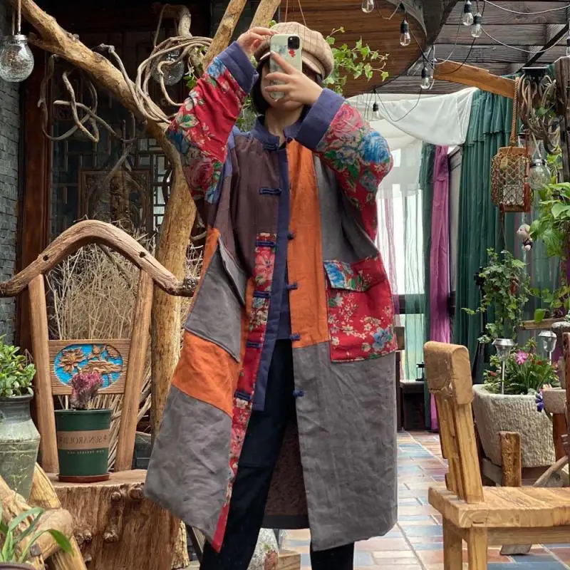 Новое осенне-зимнее женское однобортное длинное пальто в художественном стиле с большим карманом, винтажная лоскутная хлопковая куртка с подкладкой, высокое качество B781
Новое осенне-зимнее женское однобортное длинное пальто в художественном стиле с большим карманом, винтажная лоскутная хлопковая куртка с подкладкой, высокое качество B781