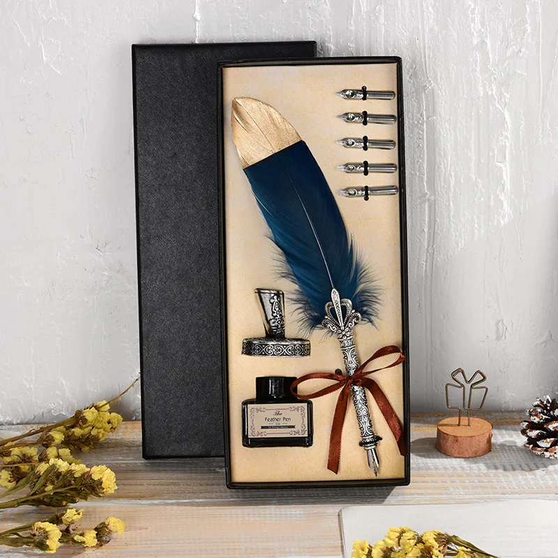 European Retro Feather Pen Set Birthday New Year Gift Valentine's Day Oblique Pen Insert Ink Carved Set Feather Pen Gift Set
European Retro Feather Pen Set Birthday New Year Gift Valentine's Day Oblique Pen Insert Ink Carved Set Feather Pen Gift Set