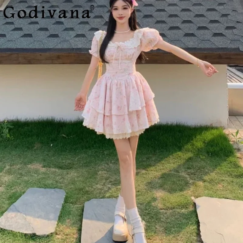 Large Size Summer Women French Gentle Pink Floral Dress Fashion High Waist A-line Square Neck Sweet Short Sleeve Cake Dresses
Large Size Summer Women French Gentle Pink Floral Dress Fashion High Waist A-line Square Neck Sweet Short Sleeve Cake Dresses