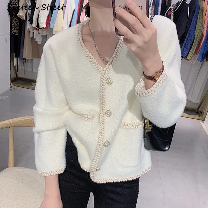 Black Elegant Mink Cashmere Jacket Women Autumn Single-breasted Vintage Knit Coat Ladies V-neck Business Design Cardigan
Black Elegant Mink Cashmere Jacket Women Autumn Single-breasted Vintage Knit Coat Ladies V-neck Business Design Cardigan
