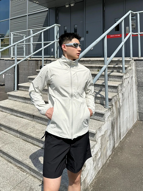 Ice Silk Qui Dry Summer Men's Jaet Thin Stand Collar Street Sle Bicycle Sun Protection Clothing Lightweight Long Sve...
Ice Silk Qui Dry Summer Men's Jaet Thin Stand Collar Street Sle Bicycle Sun Protection Clothing Lightweight Long Sve...