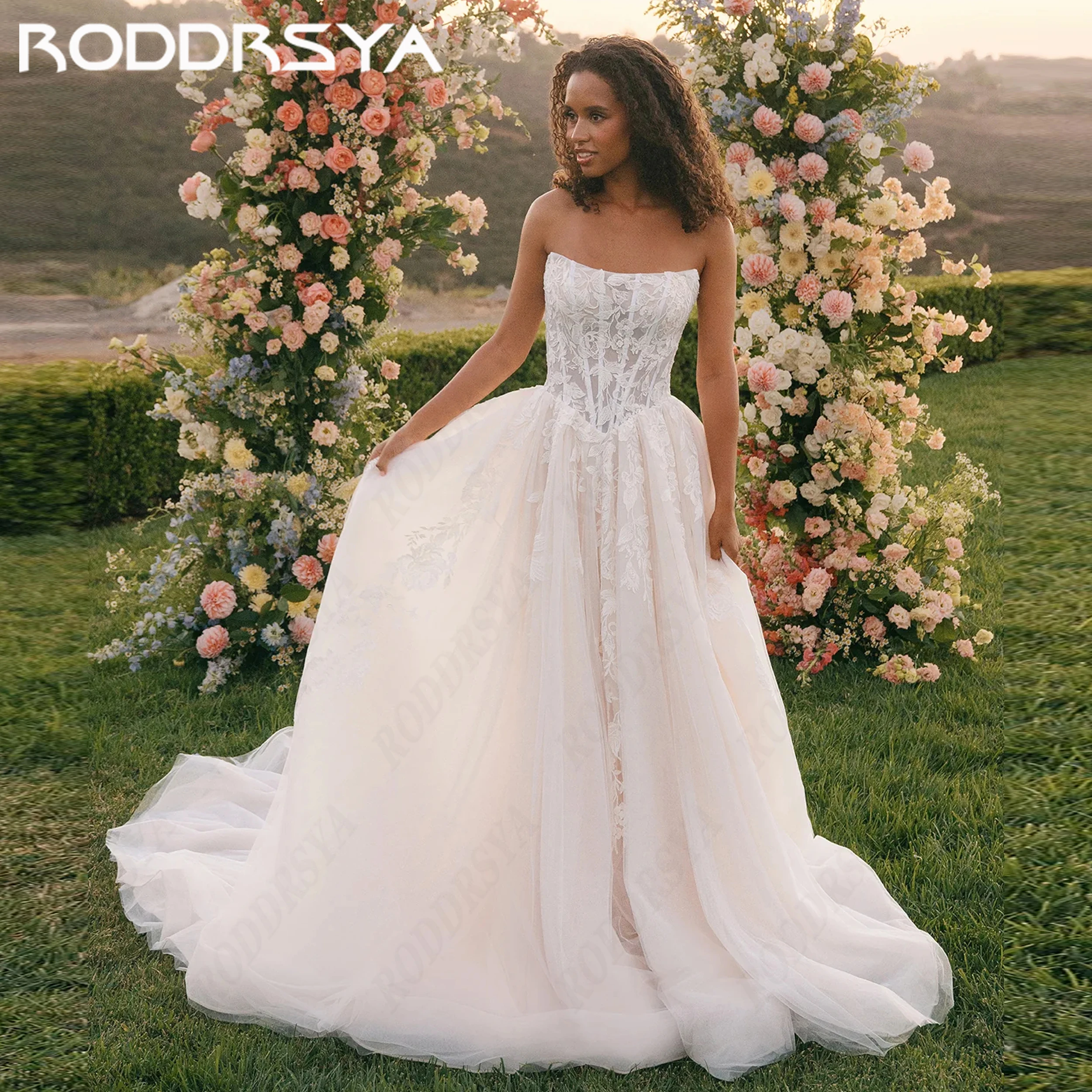 RODDRSYA Customized Strapless A Line Wedding Dress With Corset Bodice Tulle Appliques Floor Length Bridal Party Dresses For Wome
RODDRSYA Customized Strapless A Line Wedding Dress With Corset Bodice Tulle Appliques Floor Length Bridal Party Dresses For Wome