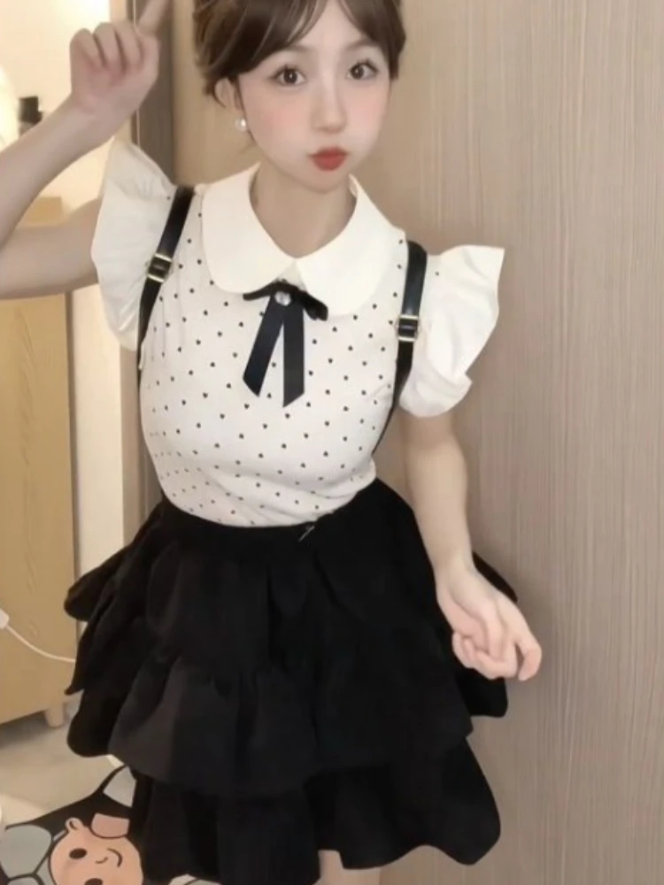 Summer New Peter Pan Collar Wave Point Flying Sleeve Top+ Y2k High Waist Ruched Cake Skirts 2025 New Two Piece Sets
Summer New Peter Pan Collar Wave Point Flying Sleeve Top+ Y2k High Waist Ruched Cake Skirts 2025 New Two Piece Sets