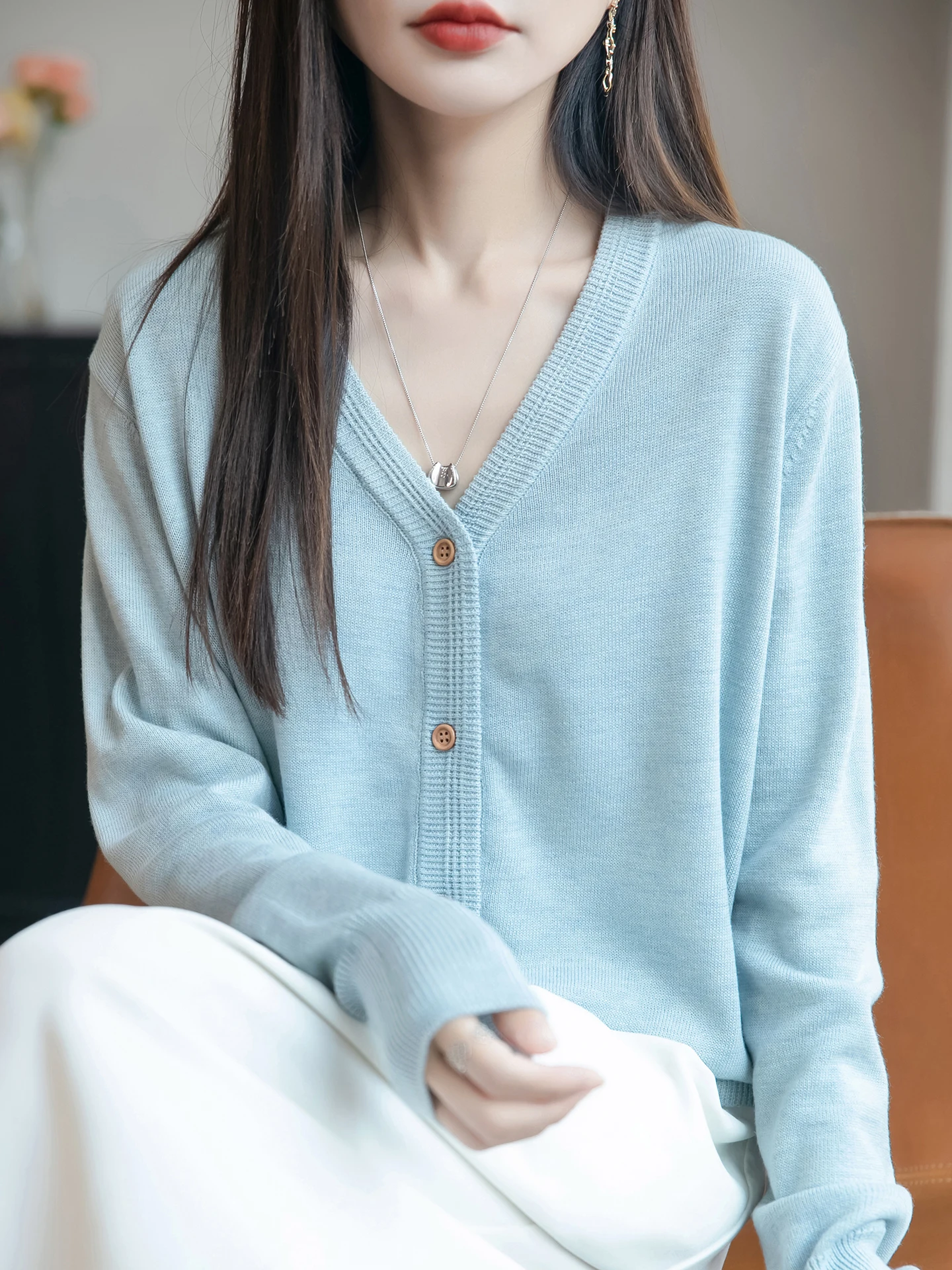 Women's Knitted Woolen Cardigan Soft Sle Spring Autumn New Faion Outerwear V-Ne Long Sve Regular Fit French Sle
Women's Knitted Woolen Cardigan Soft Sle Spring Autumn New Faion Outerwear V-Ne Long Sve Regular Fit French Sle