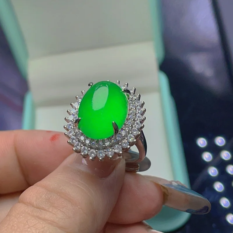 Myanmar Jadeite High Imperial Inlaid Silver Green Women'S Ring 12X16Mm
Myanmar Jadeite High Imperial Inlaid Silver Green Women'S Ring 12X16Mm