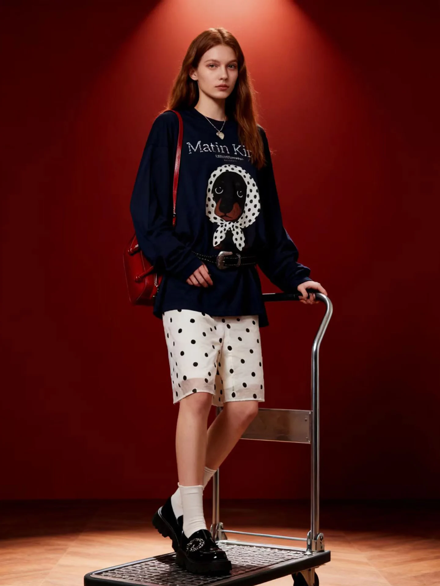 HUAAPPUW Fun Floral Towel Little Dog Print round Ne T-irt Women's Loose Fit Long Sve Cotton Casual Sle Navy Blue
HUAAPPUW Fun Floral Towel Little Dog Print round Ne T-irt Women's Loose Fit Long Sve Cotton Casual Sle Navy Blue