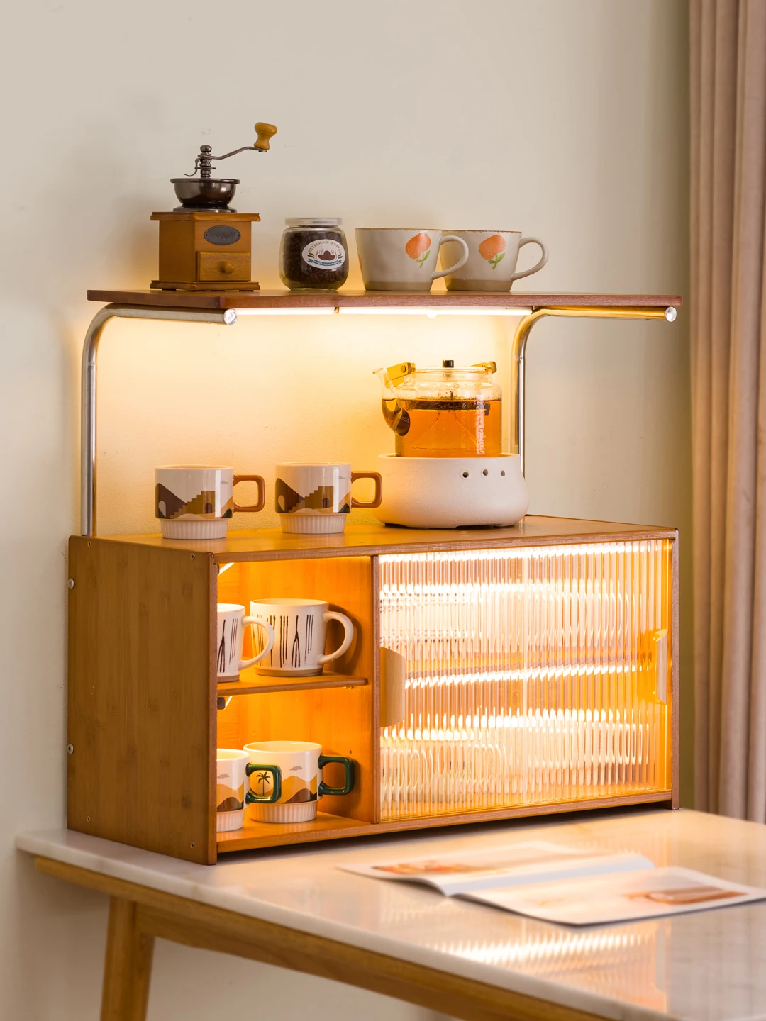 Dust-proof cup storage rack, holder, water storage rack, tea set, , coffee , mug storage box.
Dust-proof cup storage rack, holder, water storage rack, tea set, , coffee , mug storage box.