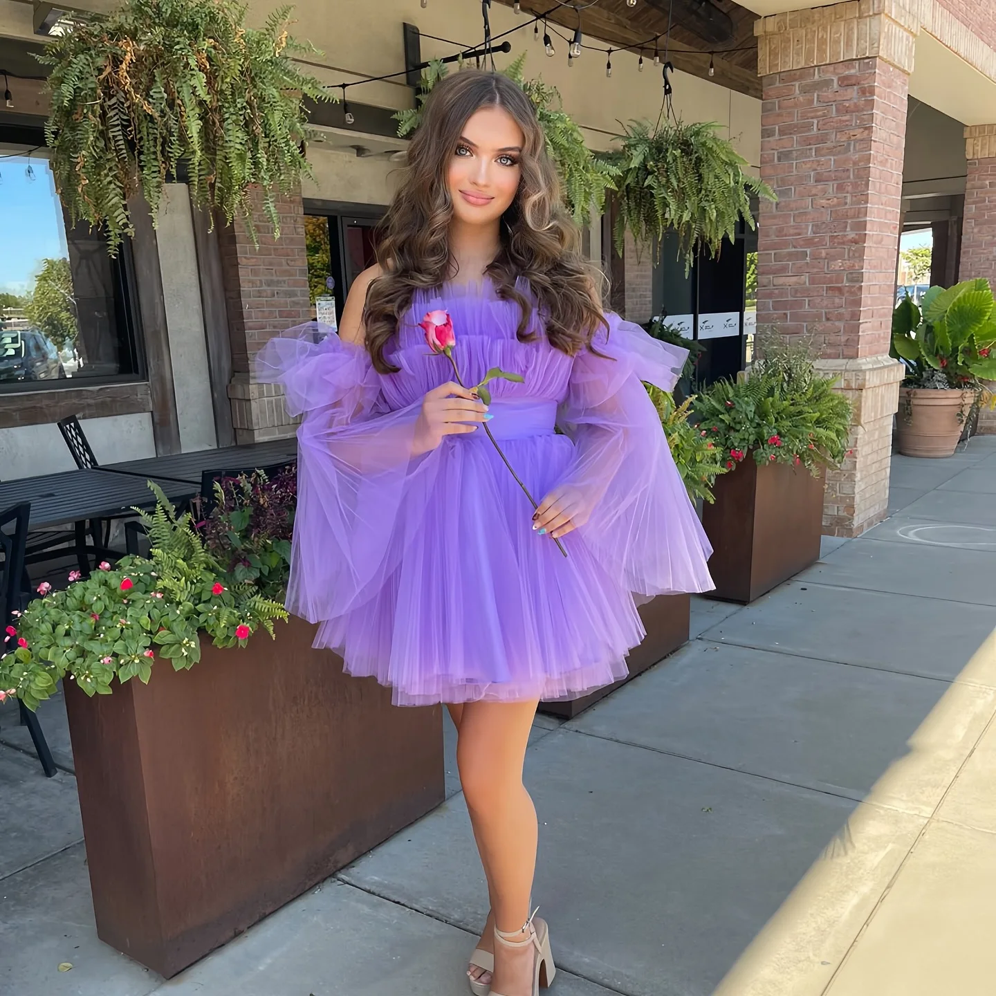 Llavender Short Prom Dresses for Women Off Shoulder Full Sleeves Evening Gown Simple Tulle Party Gowns Customized Cocktail Robes
Llavender Short Prom Dresses for Women Off Shoulder Full Sleeves Evening Gown Simple Tulle Party Gowns Customized Cocktail Robes