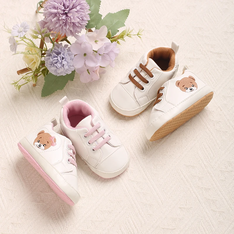 Spring and Autumn New Baby Shoes Walking Shoes Cute Bear 0-18M Baby Shoes Casual Soft Cloth Bottom White Shoes Sports Shoes
Spring and Autumn New Baby Shoes Walking Shoes Cute Bear 0-18M Baby Shoes Casual Soft Cloth Bottom White Shoes Sports Shoes