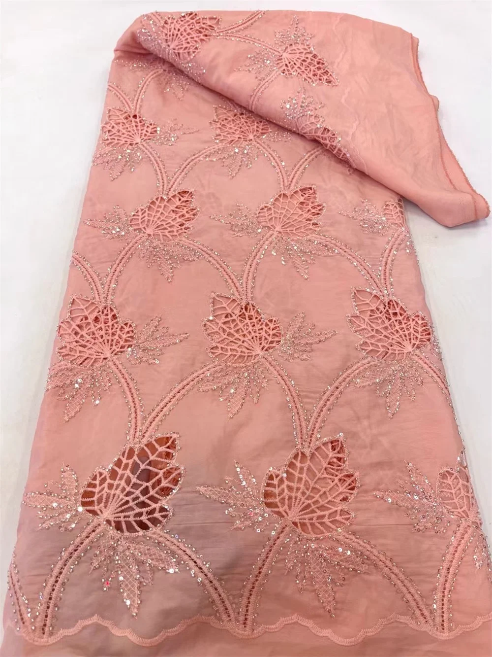 African Chiffon Lace Fabric 2024 High Quality Lace Material Nigerian French African Bead Fabric For Women Wedding Party Wp478-1
African Chiffon Lace Fabric 2024 High Quality Lace Material Nigerian French African Bead Fabric For Women Wedding Party Wp478-1