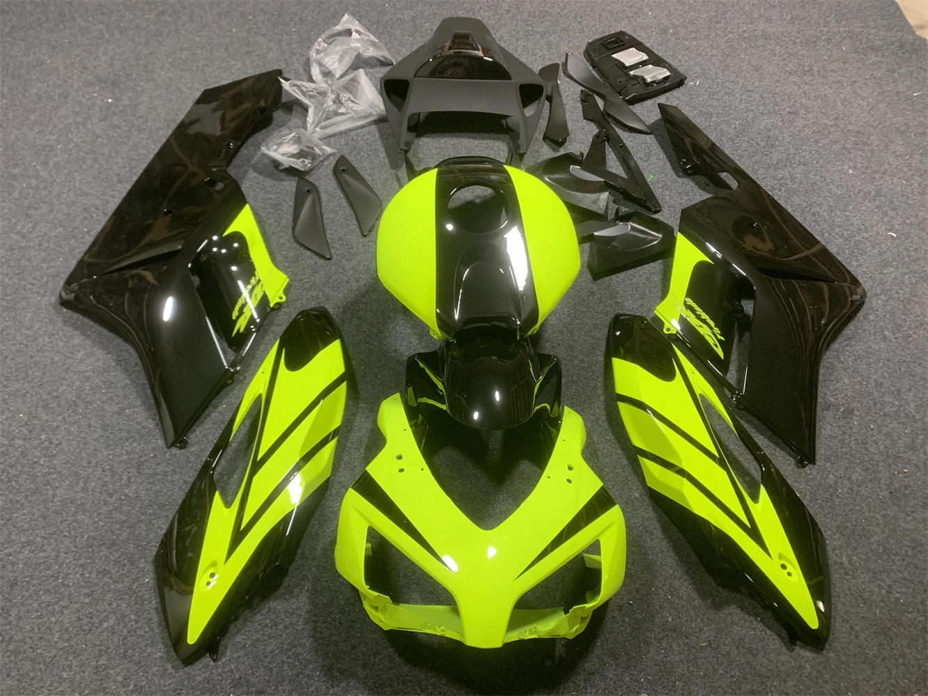Обтекатель мотоцикла подходит для CBR1000RR 2004 2005 CBR1000 04 05, обтекатель, черный флуоресцентный желтый корпус мотоцикла
Обтекатель мотоцикла подходит для CBR1000RR 2004 2005 CBR1000 04 05, обтекатель, черный флуоресцентный желтый корпус мотоцикла