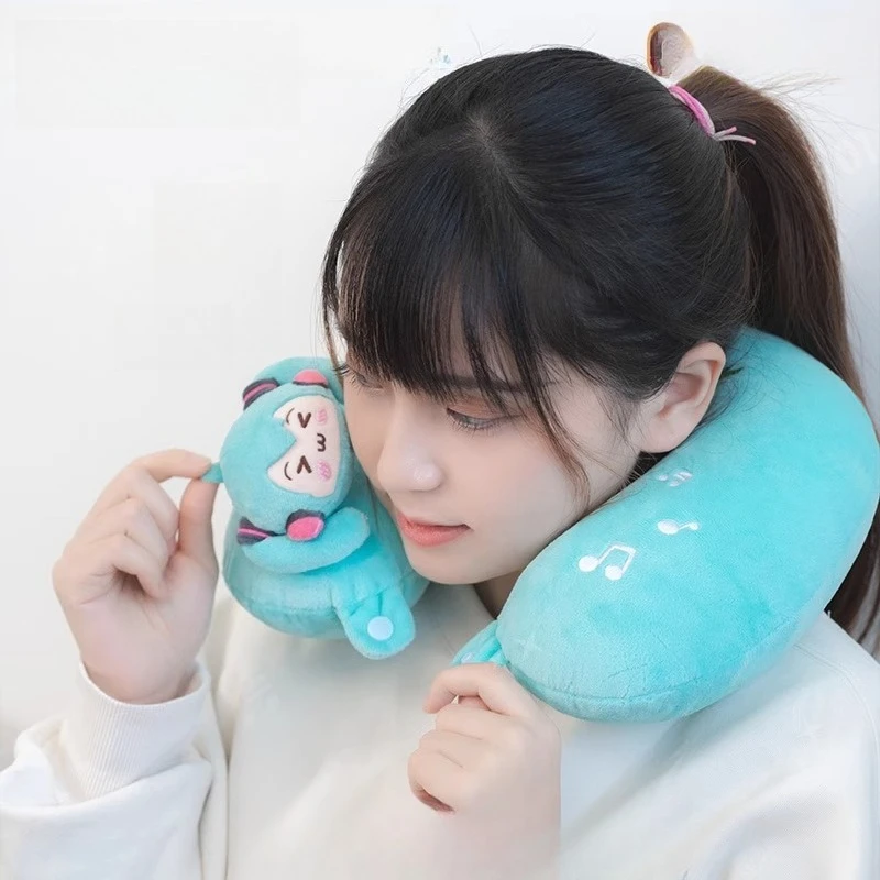 Hatsune Miku Neck Pillow - U-shaped Memory Foam Support with Portable Adjustable, Cute Anime Style Airplane/Car Noon Break Sleep 
Hatsune Miku Neck Pillow - U-shaped Memory Foam Support with Portable Adjustable, Cute Anime Style Airplane/Car Noon Break Sleep