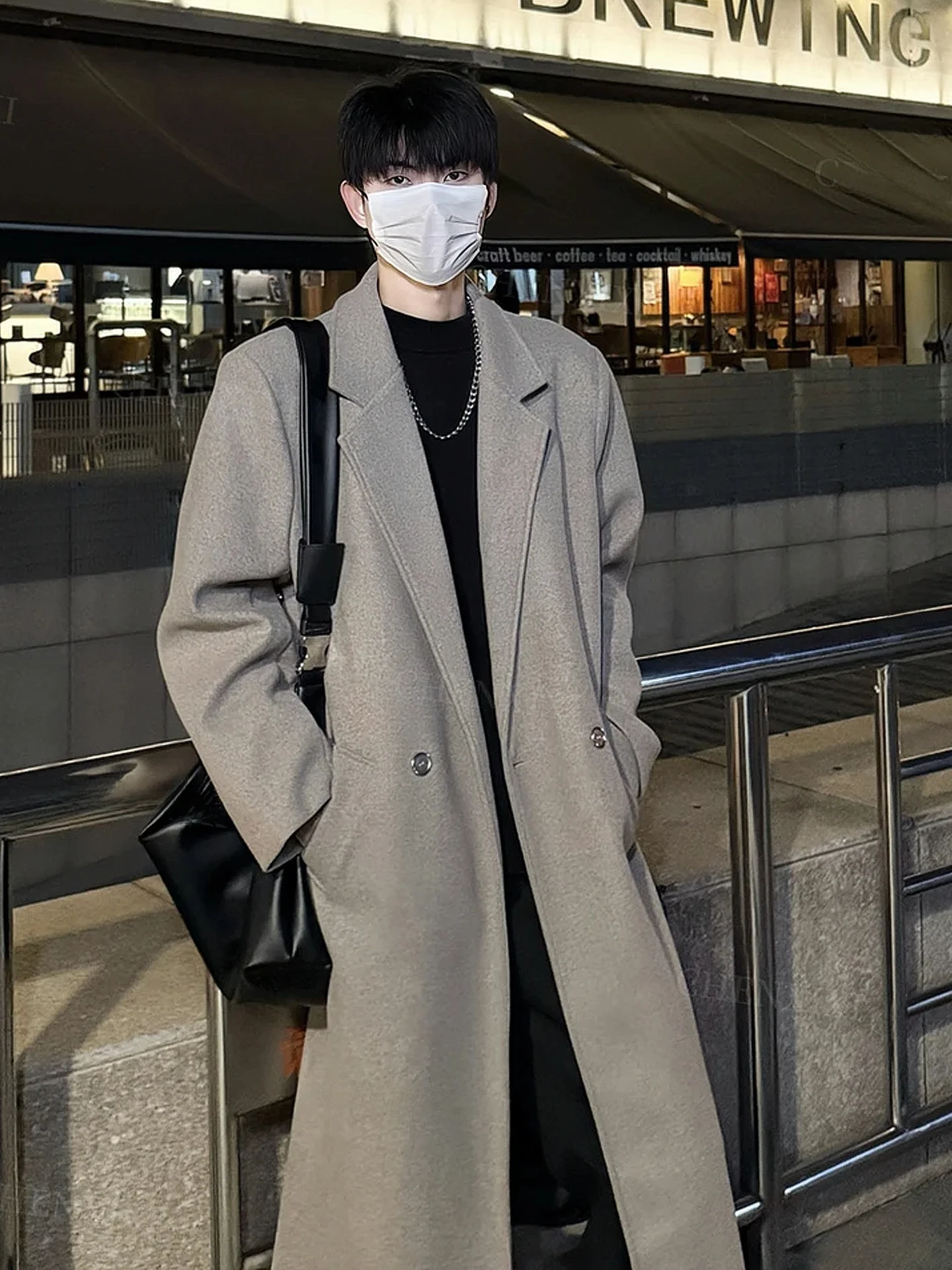Grey Mid-Length Woolen Men's Coat Autumn Winter Korean Style British Windbreaker Knee-Length Couple's Woolen Jacket
Grey Mid-Length Woolen Men's Coat Autumn Winter Korean Style British Windbreaker Knee-Length Couple's Woolen Jacket