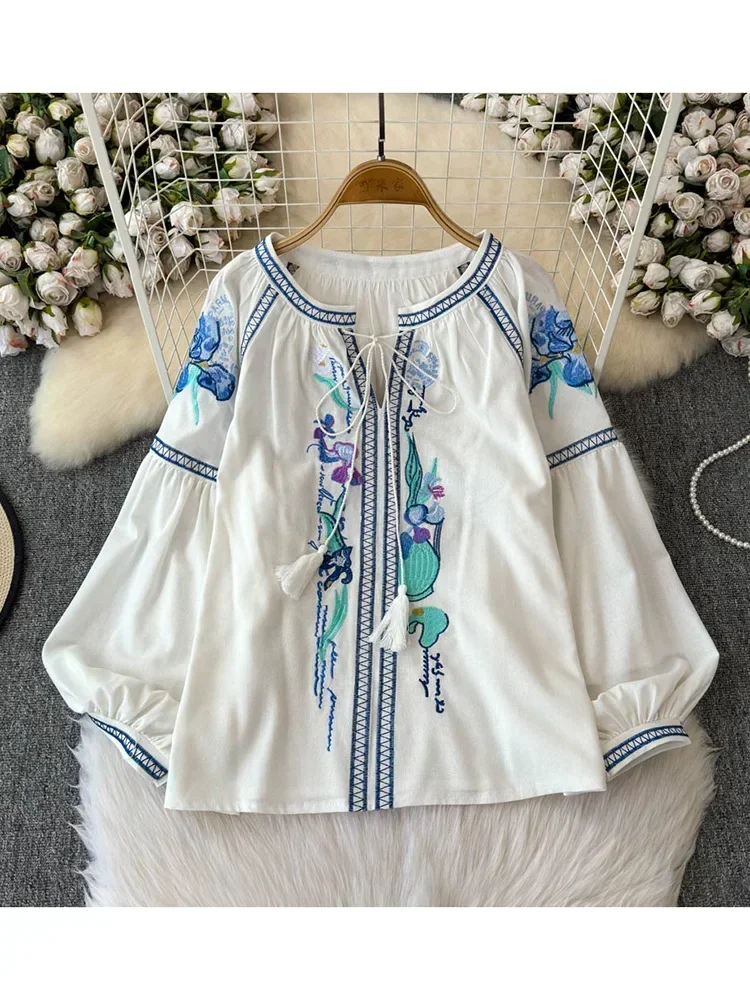 New Artistic Retro Lantern Sleeves Embroidered with Ethnic Style Long Sleeved Cotton Linen Blouse Women's Loose Casual Top BL028 
New Artistic Retro Lantern Sleeves Embroidered with Ethnic Style Long Sleeved Cotton Linen Blouse Women's Loose Casual Top BL028