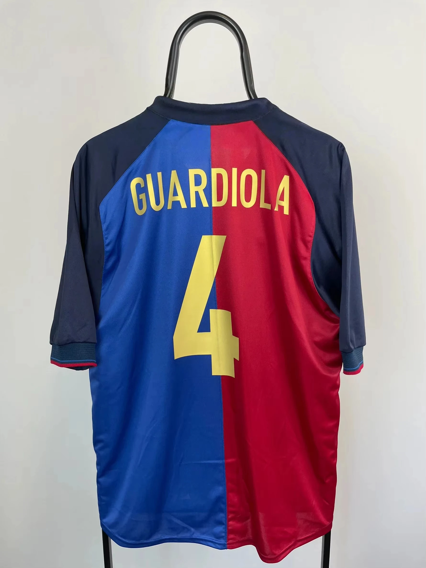 2025 New Barcelona Home Jersey # 4 GUARDOLA Adult Sports T-shirt Breathable Quick Drying Casual Football Sports Shirt
2025 New Barcelona Home Jersey # 4 GUARDOLA Adult Sports T-shirt Breathable Quick Drying Casual Football Sports Shirt